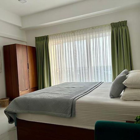 Ocean Breeze Hotel Residencies Britlanka Apartments Negombo Exteriér fotografie
