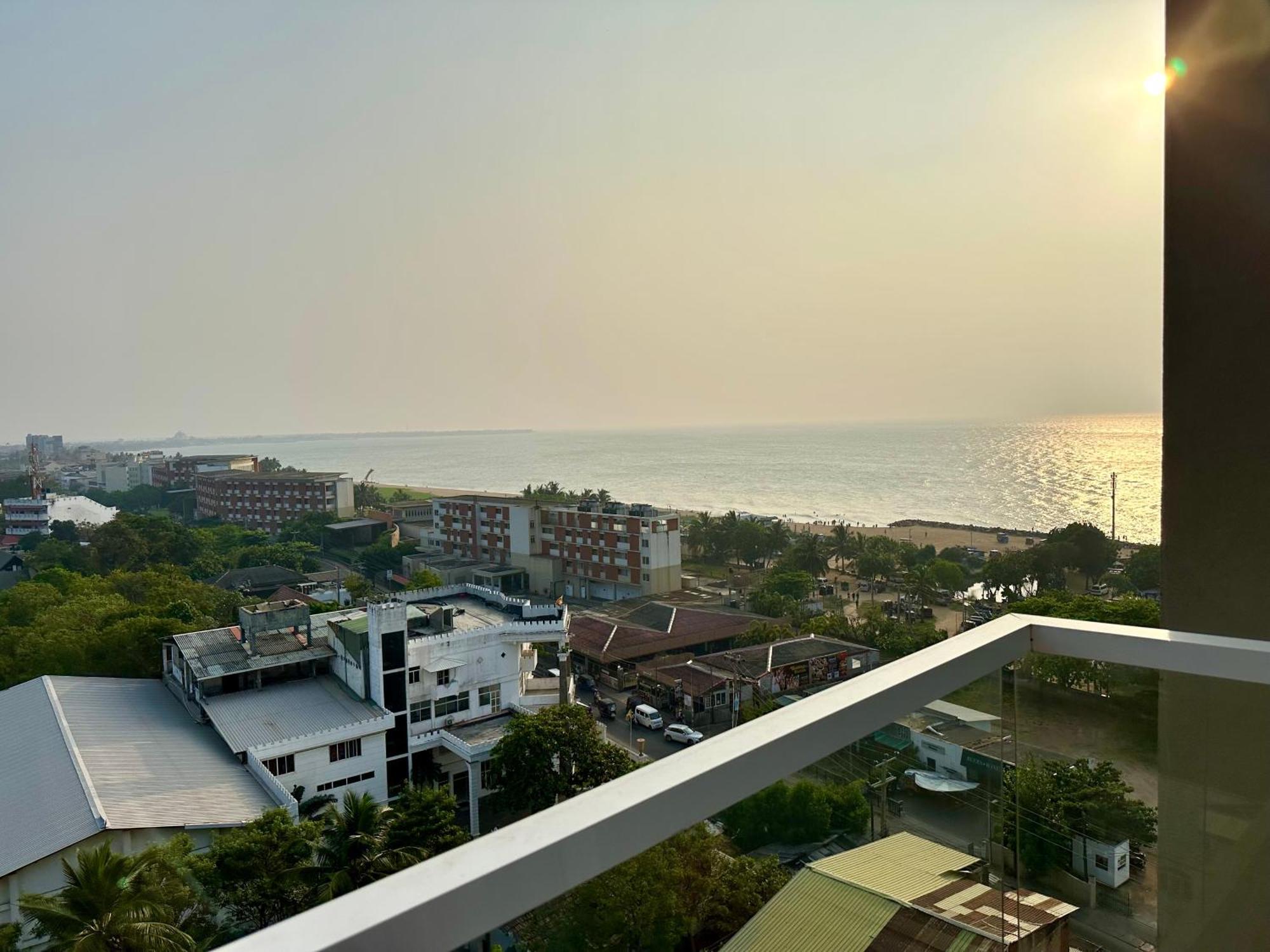 Ocean Breeze Hotel Residencies Britlanka Apartments Negombo Exteriér fotografie